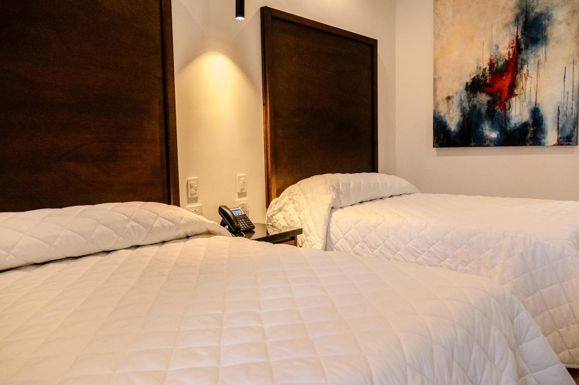 Hotel Gran Avenida, ナボホア エクステリア 写真